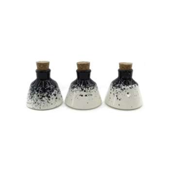 Speckle Salt Shaker  (with cork lid)
